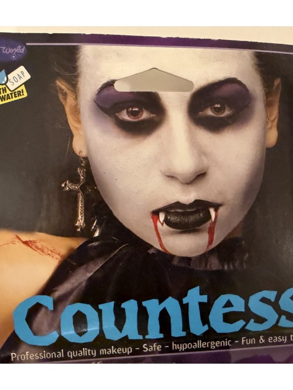 Fun World Countess Makeup Kit - Picture 7 of 9
